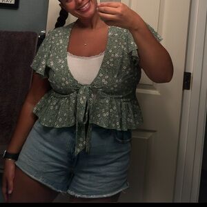 SHEIN Green Floral Tie-Front Blouse